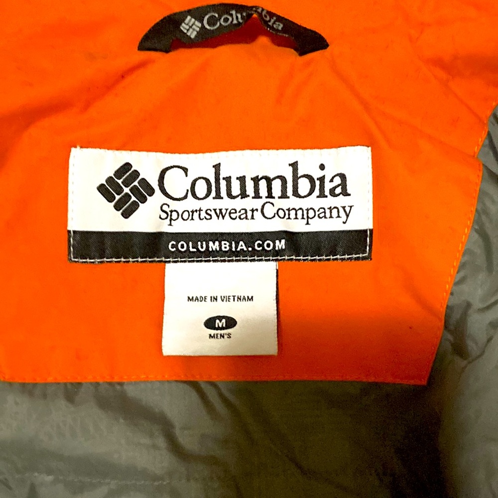 Columbia sportswear gray orange,white is rated 20 below light weight Ski Jacket